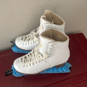 Jackson ice skates girls size 2
